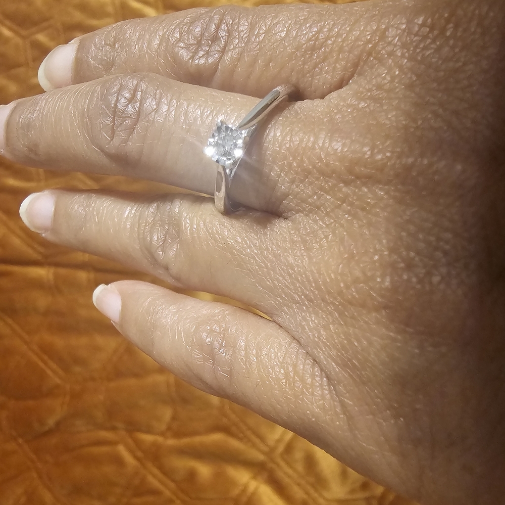 STERLING SILVER SOLITAIRE RING - Picture 4 of 4